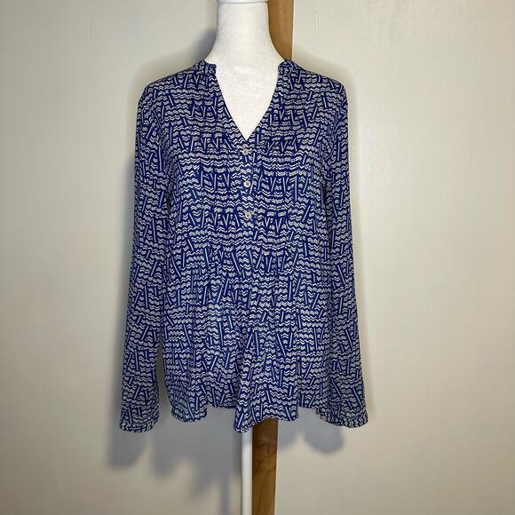 HD in Paris Kaveri blue & white print long sleeve henley top size 4 - Picture 3 of 12